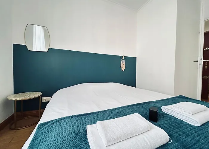 E Gambetta T3 Au Pied De L Avenue De Champagne Apartment *