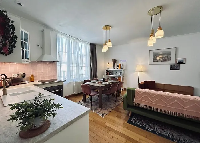 Apartment E Gambetta T3 Au Pied De L Avenue De Champagne